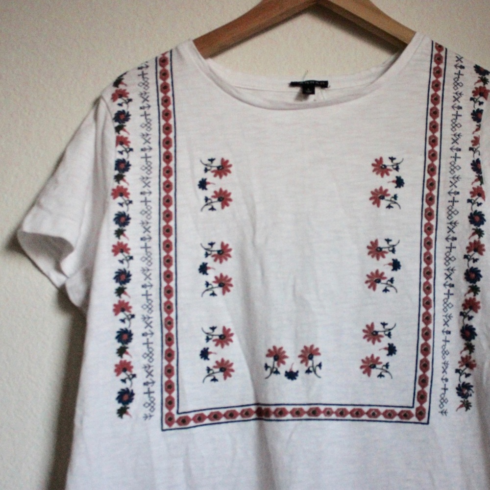 Floral Print Short Sleeve by Hannah